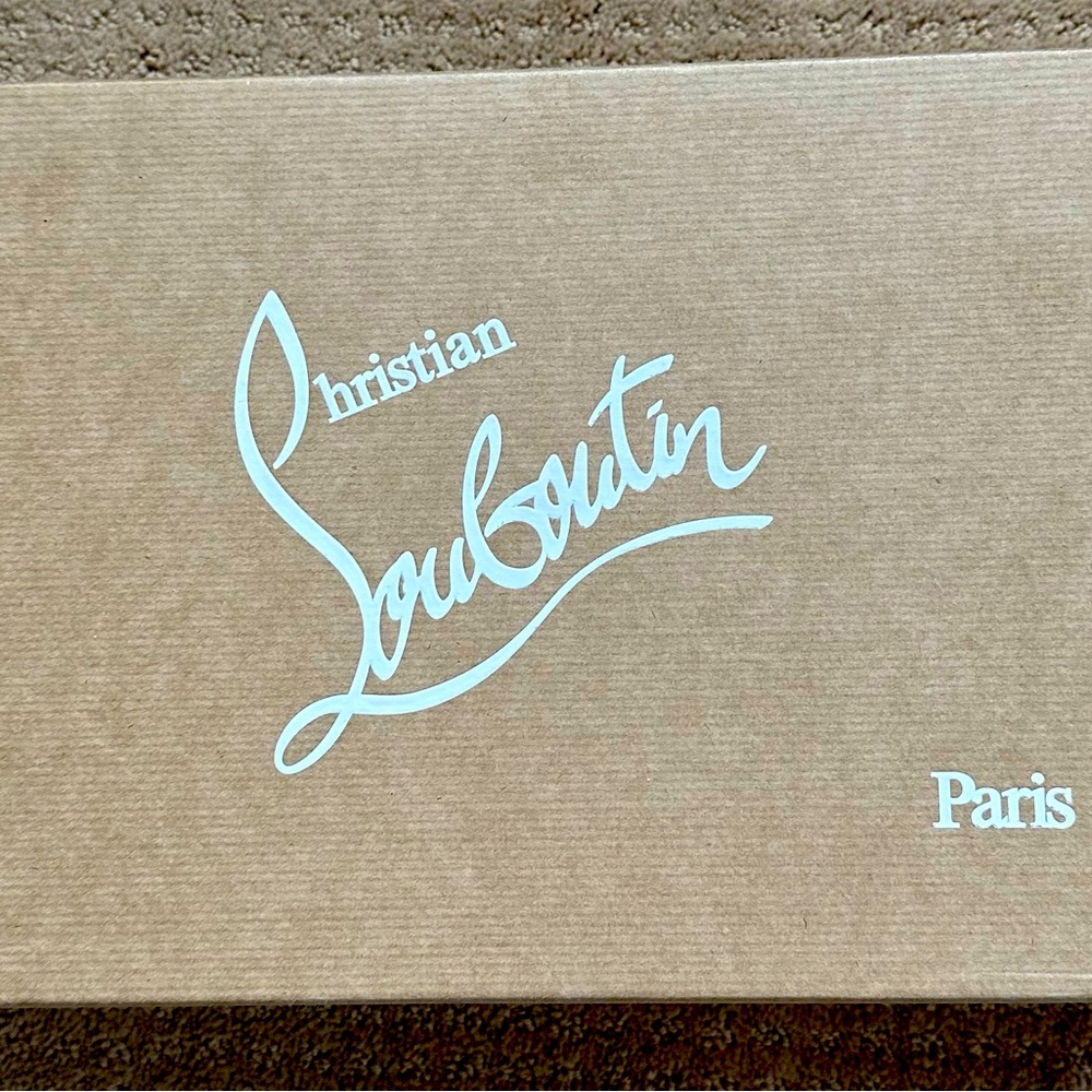 Louboutin Mens 9.5 new with box